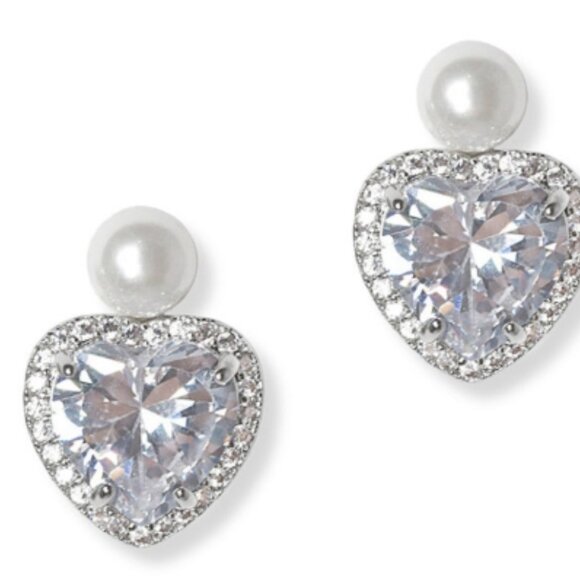 Silver White Dipped Heart Cubic Zirconia Pearl Stud Earrings Elegant Jewelry - Picture 5 of 5